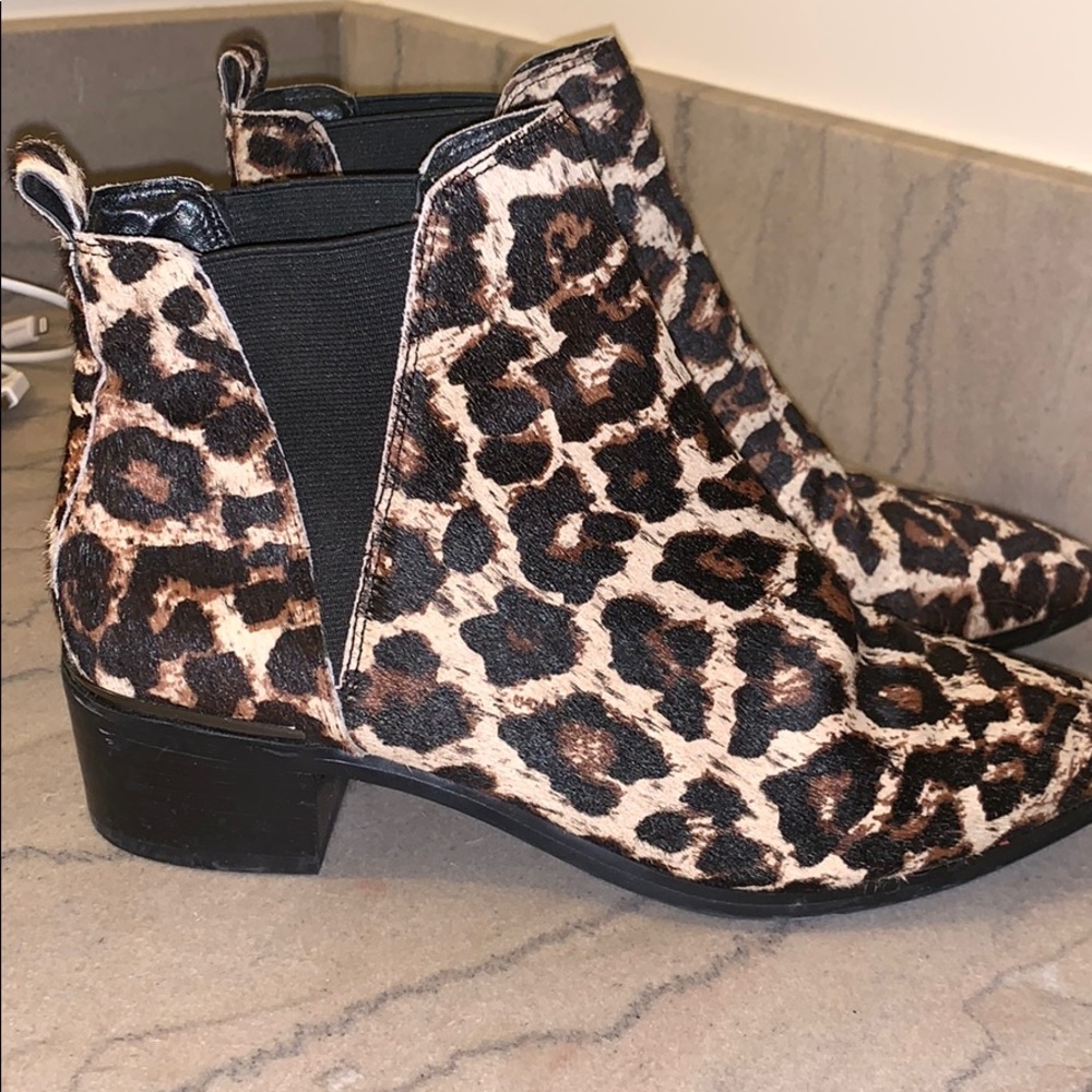Treasure & Bond leopard / cheetah boots
